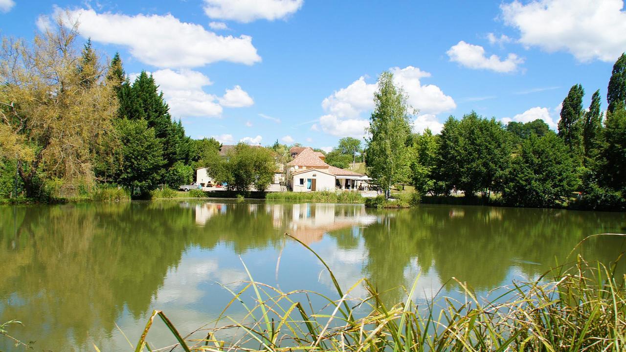 Le Domaine De L'Etang De Sandanet Issac Exterior photo